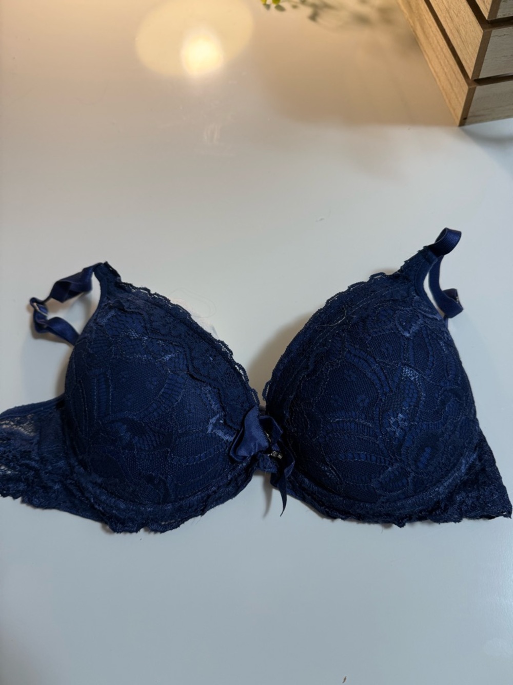 French Chic | Navy Lace Underwire Bra - Small - Picture 2 of 2